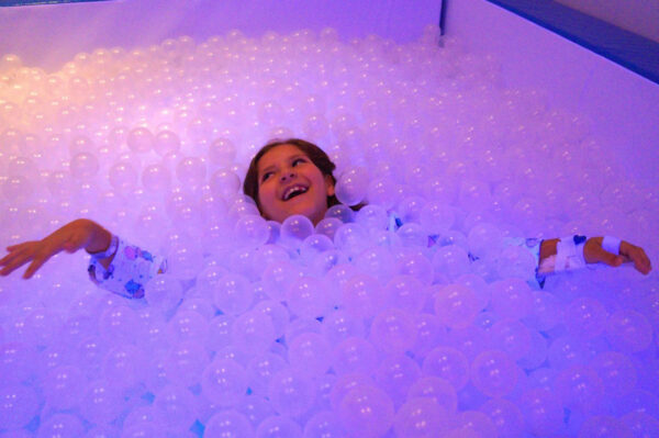 ALBERCA SENSORIAL INTERACTIVA “DOIT” CUADRADA